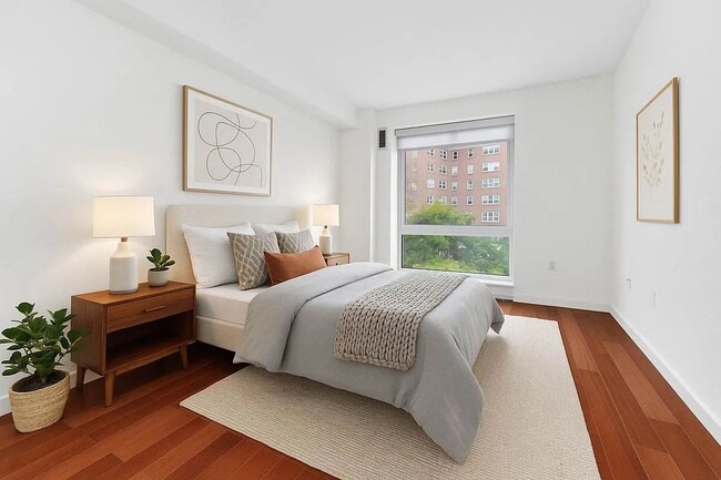 Foto del edificio - 2130 Adam Clayton Powell Jr Blvd