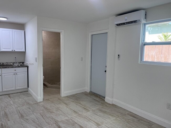 Building Photo - 50 NW 68th Ct