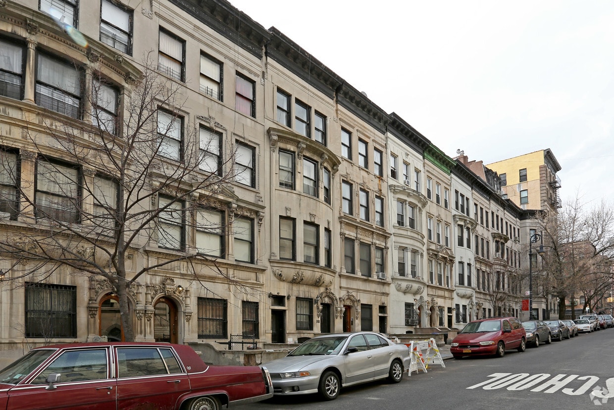 Building Photo - 460 W 142nd St