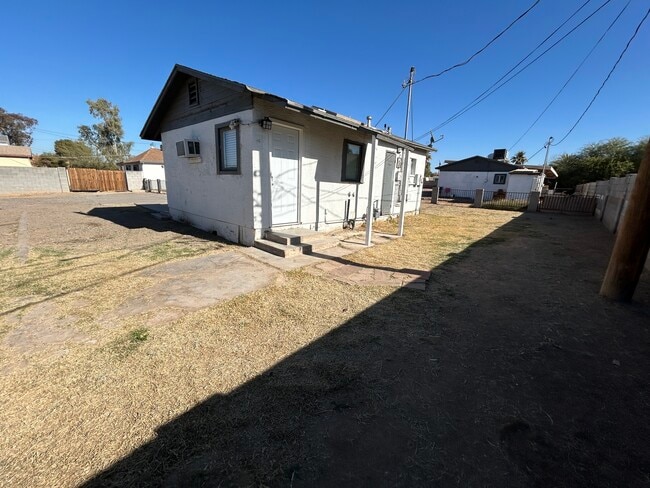 Building Photo - 6731 N 63rd Ave