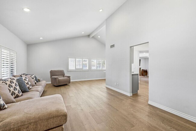 Foto del edificio - 1715 Dewayne Ave
