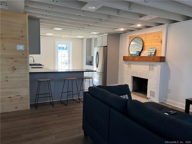 Foto del edificio - 26 Taylor Ave