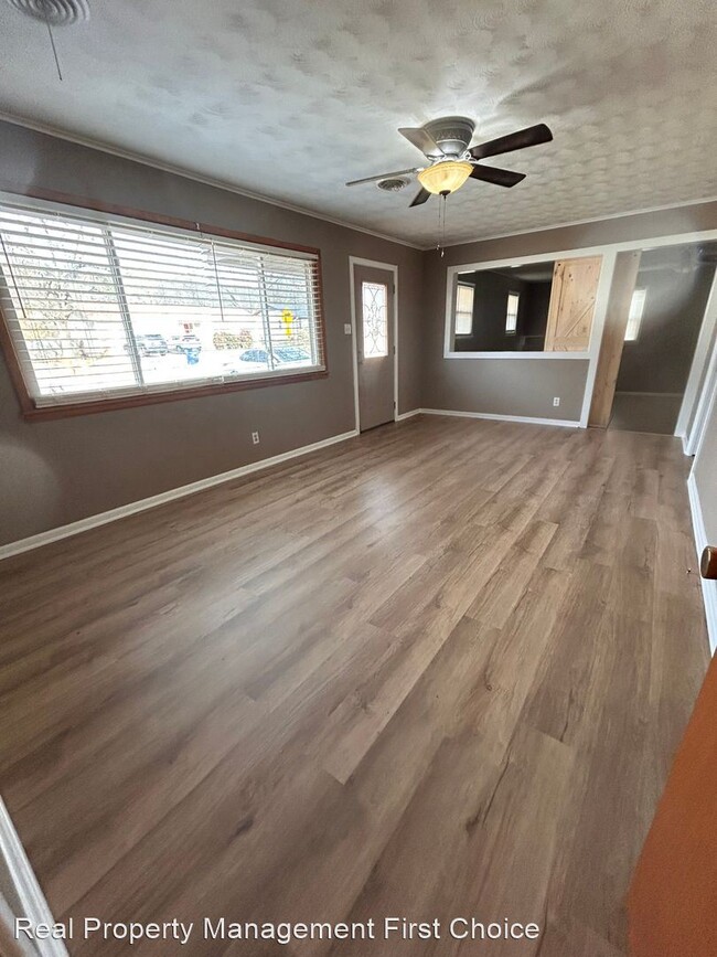 Foto del edificio - 3 br, 1.5 bath House - 3000 Memphis Street