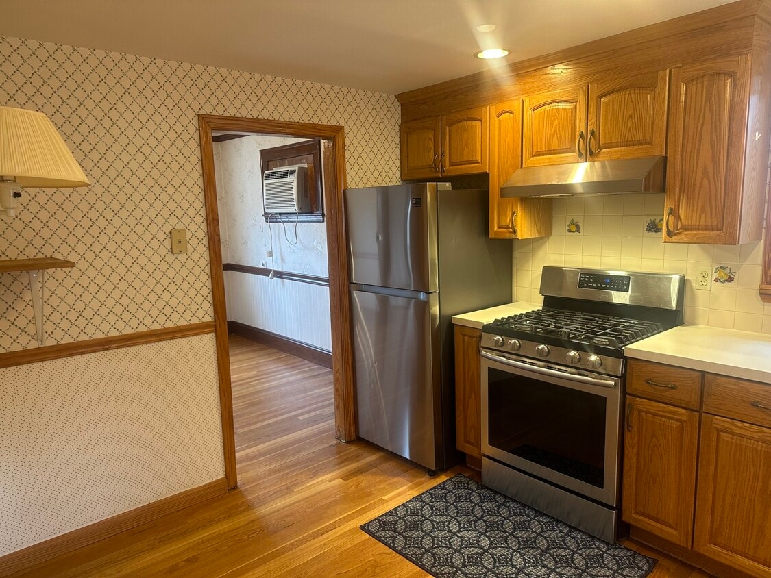 Primary Photo - 235 Ashcroft Rd