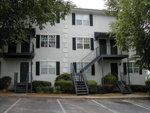 Building Photo - 188 Williams St