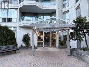 Building Photo - 4727 Sheppard Ave E