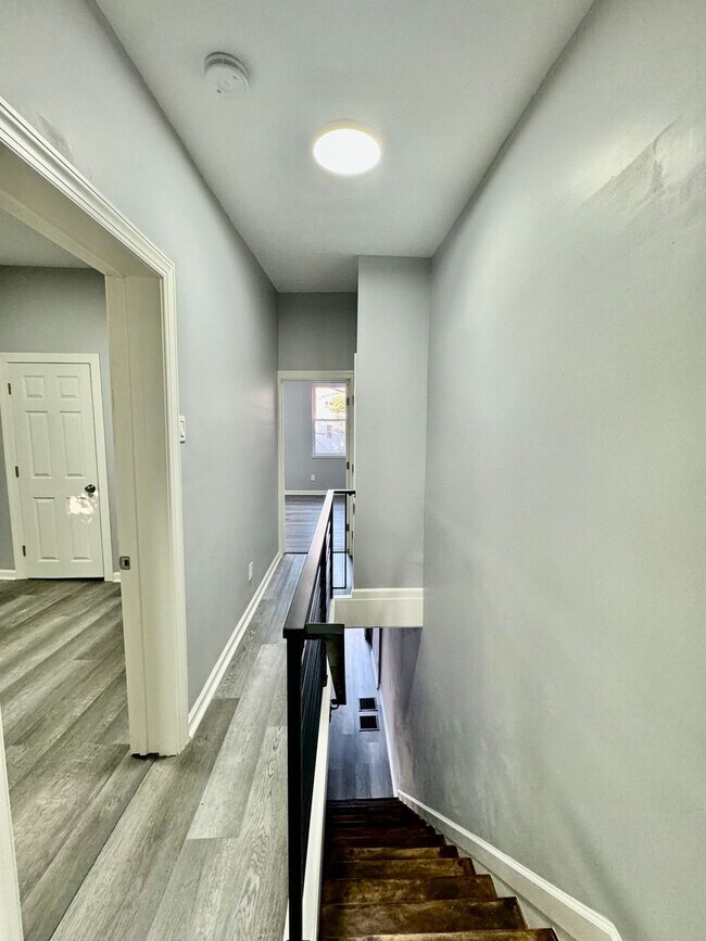 Building Photo - Anika Homes 2 Bedroom