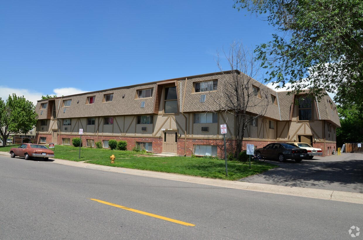 Foto principal - Hawk Point Apartments