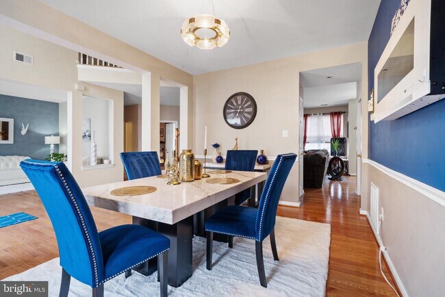 Foto del edificio - 2717 Winbrell Ct