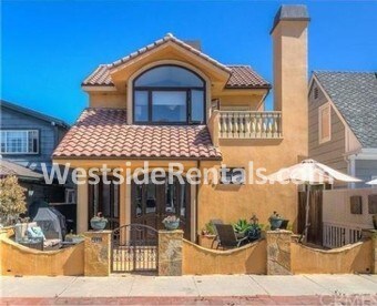 Foto principal - 2126 Miramar Dr