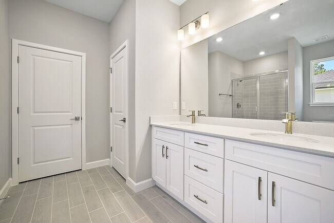 Foto del edificio - Enjoy modern living in this newly built re...