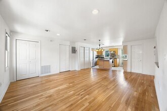 Building Photo - 312 Washington St