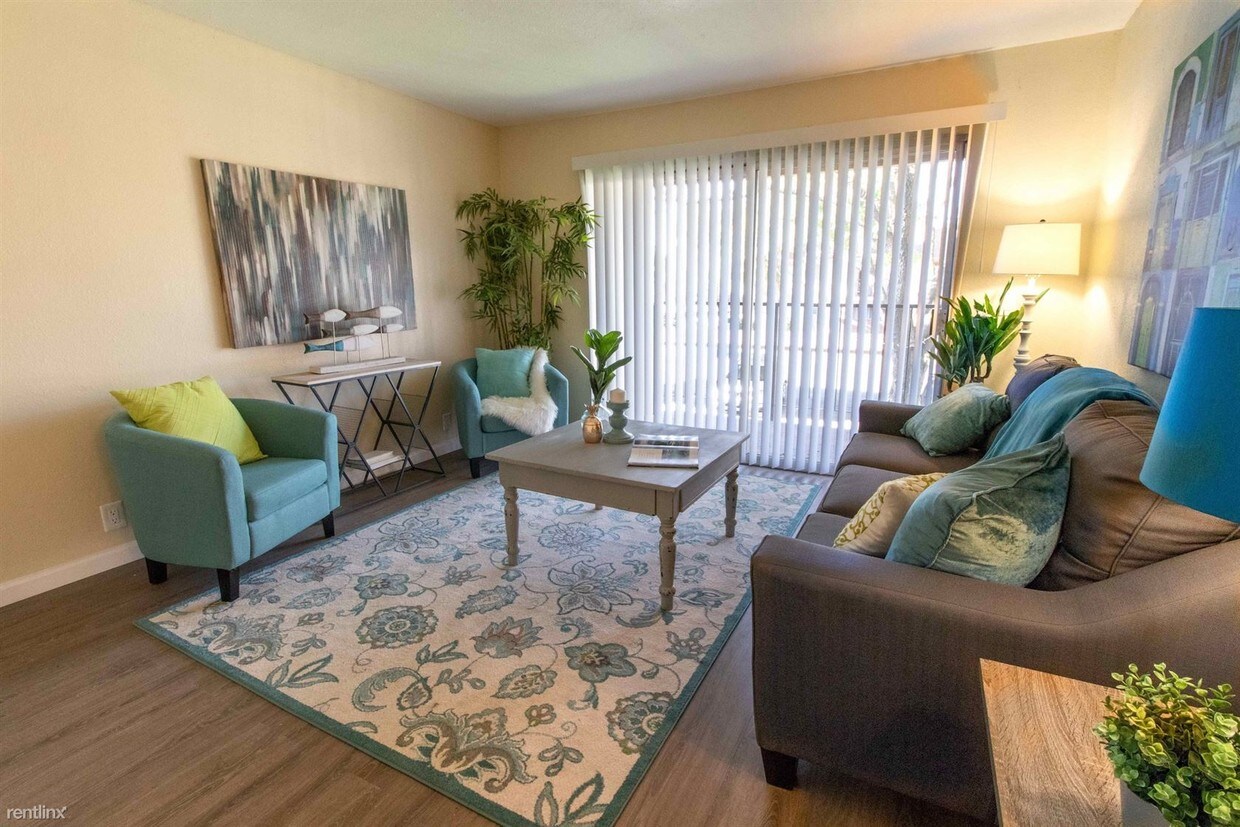 430 Ellesmere Dr Unit 46, Dixon, CA 95620 Condo for Rent in Dixon