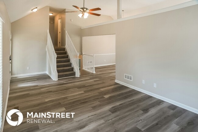 Building Photo - 100 Creekside Cir