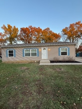 Building Photo - 1561 Maryan Ave