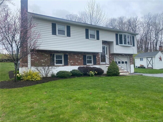 Foto del edificio - 481 Harrison Rd