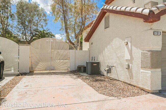 Building Photo - 4 br, 3 bath House - 7313 Hospitality Place
