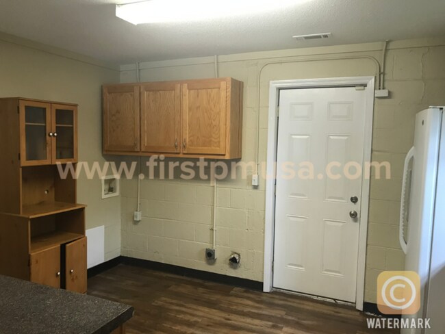 Building Photo - 1529 Mountain View Ct