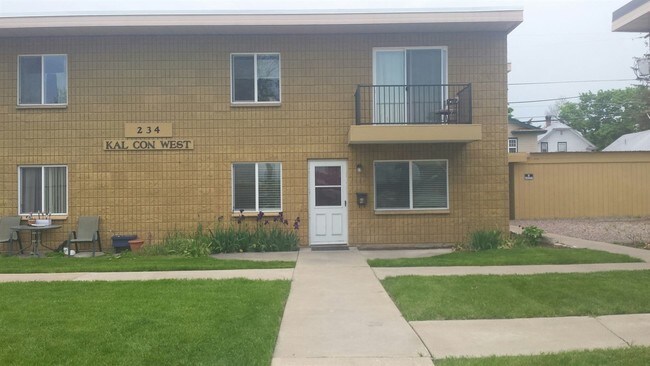 Building Photo - 2 br, 1 bath House - 234 3rd Ave. W. #1N