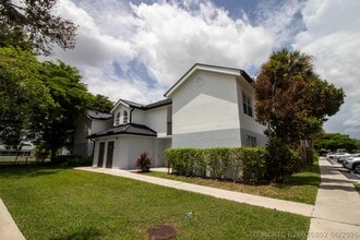 Building Photo - 7610 Westwood Dr