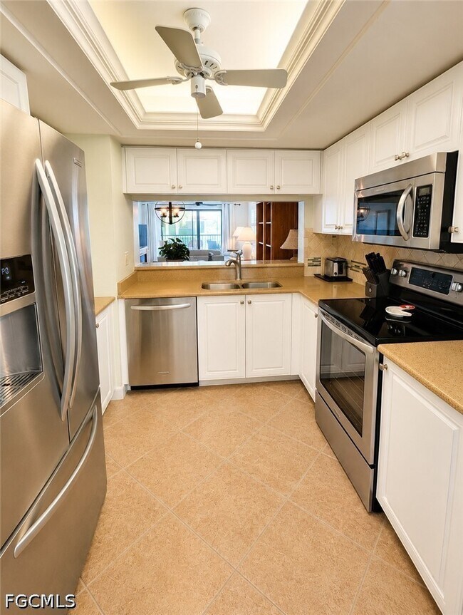 Foto del edificio - 12601 Kelly Sands Way