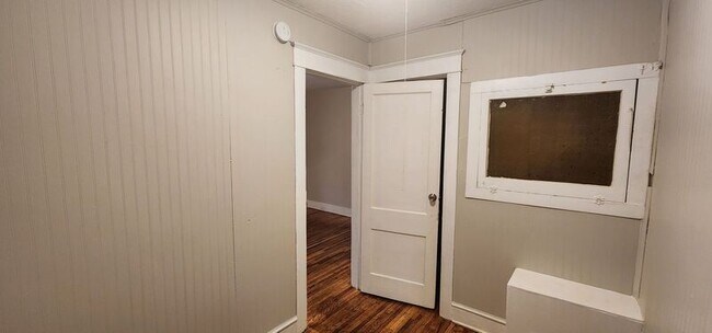 Building Photo - 46 Genesee St