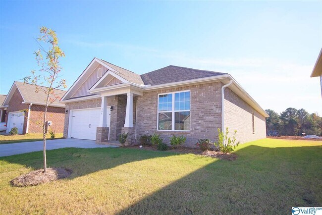 Building Photo - 104 Williams Pointe Boulevard SW