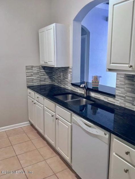 Foto del edificio - 7990 Baymeadows Cir E