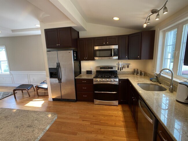 Foto del edificio - 11 Winthrop Ct