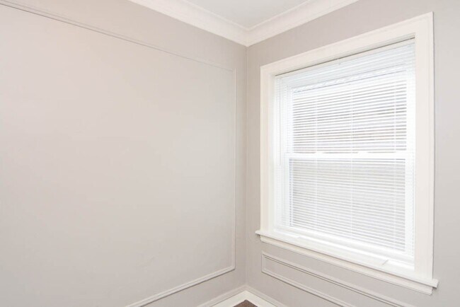 Foto del edificio - 5516 N Kenmore Ave