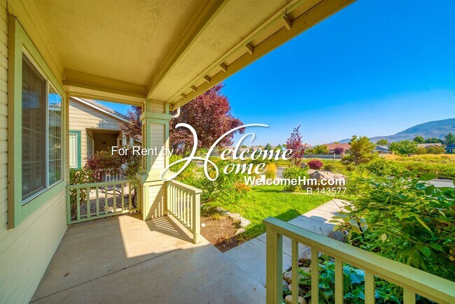 Building Photo - Single Level Home in Double Diamond - Lush...