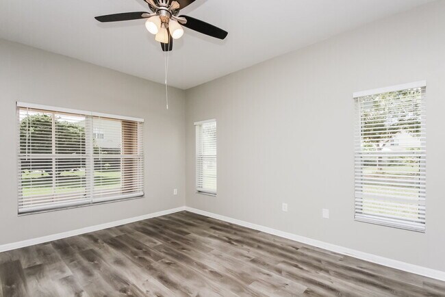 Foto del edificio - 4204 Lugano Ct