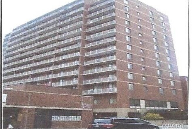 Primary Photo - 136-30 Maple Ave
