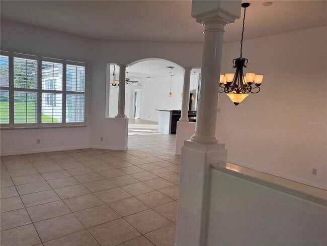 Building Photo - 27107 Winged Elm Dr