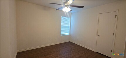 Building Photo - 5803 Lariat Ct