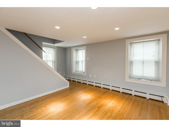 Foto del edificio - 7833 Germantown Ave