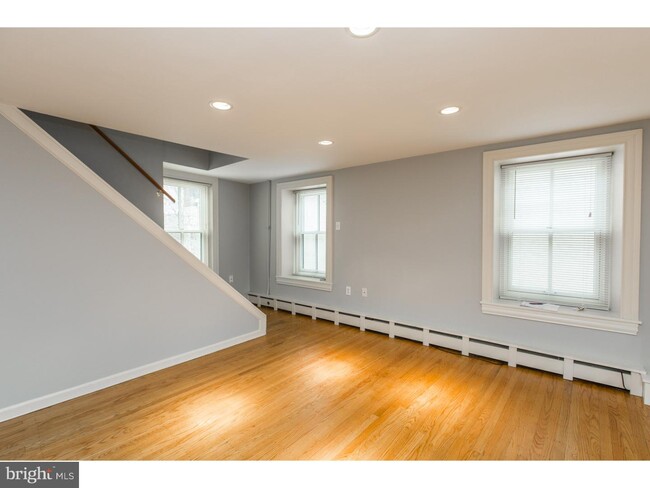 Building Photo - 7833 Germantown Ave