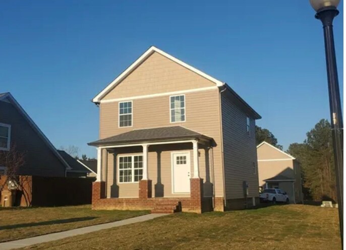 Primary Photo - 408 Coahulla Creek Dr