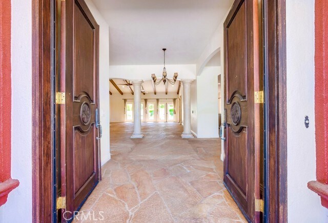 Building Photo - 39555 Ave Bonita