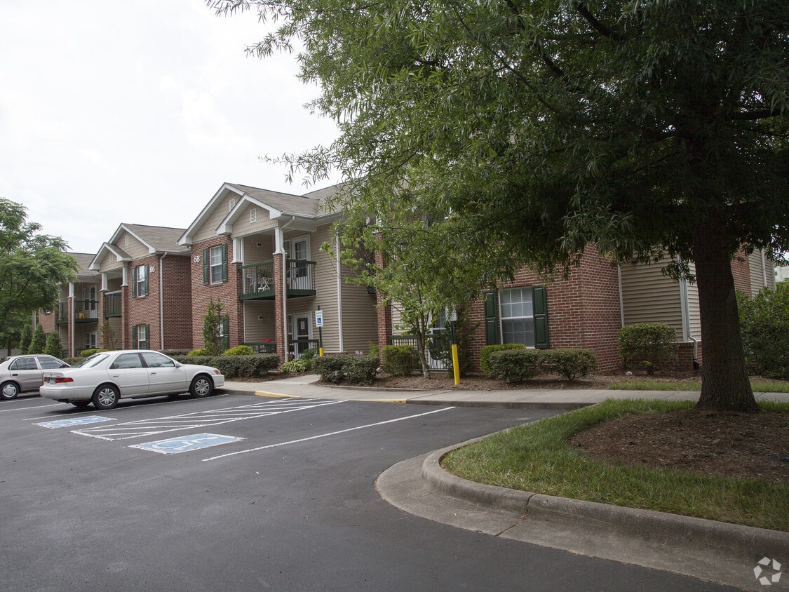 Building Photo - Hillside Commons