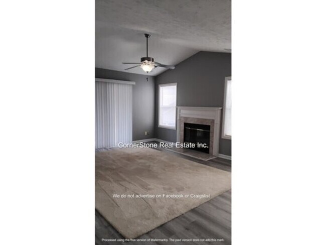 Foto del edificio - 6720 Willowbrook Dr