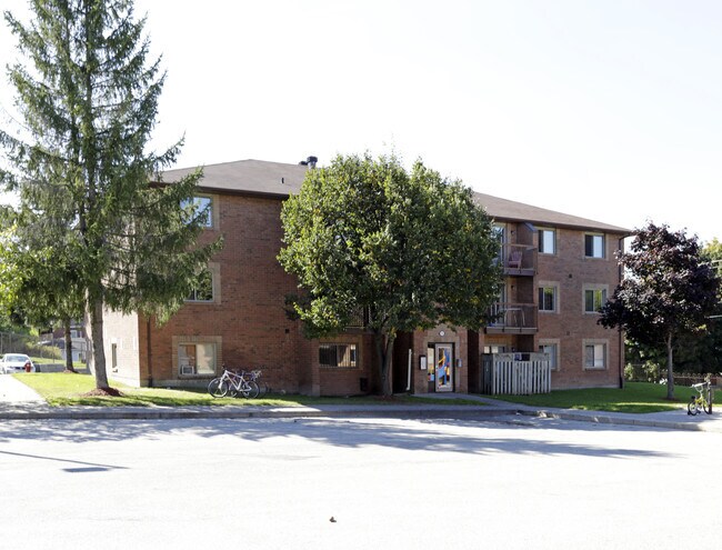 Photo principale - Penetang Court