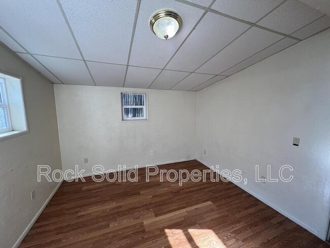 Building Photo - 2616 Ames Ave
