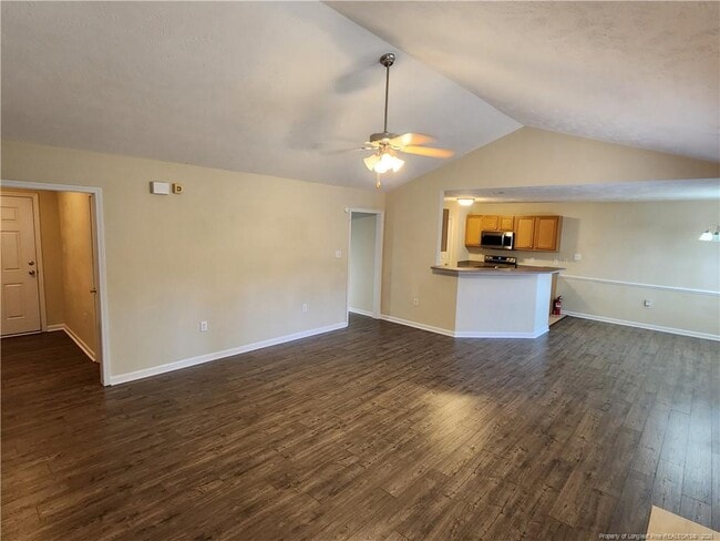 Foto del edificio - 3347 Broomsgrove Dr