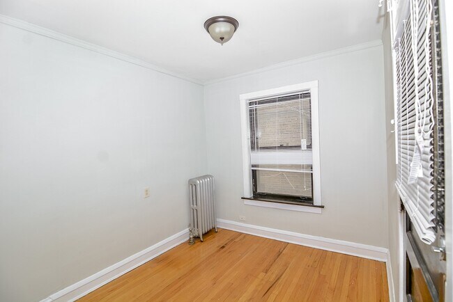Foto del edificio - 2111 W Ainslie St