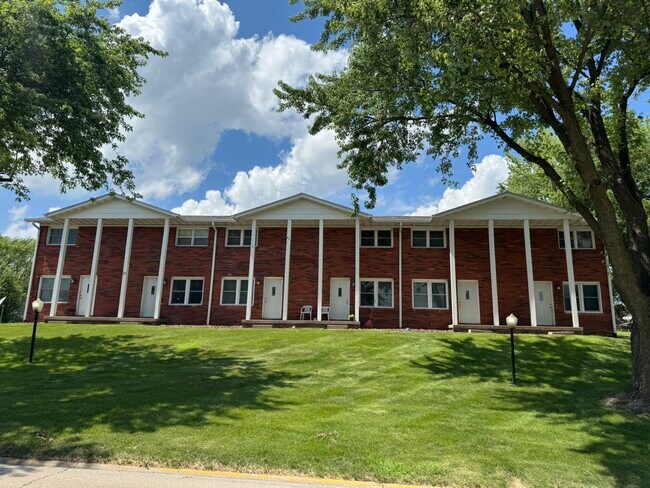 Foto del edificio - 18 Parkview Dr