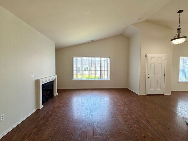 Building Photo - 2421 S Arthur Ct
