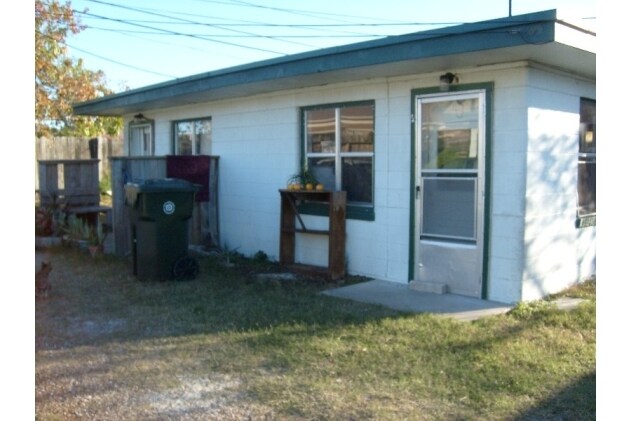 Primary Photo - 1129 Central Dr