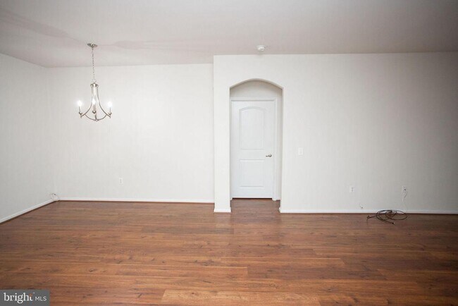 Building Photo - 113 Siena Dr