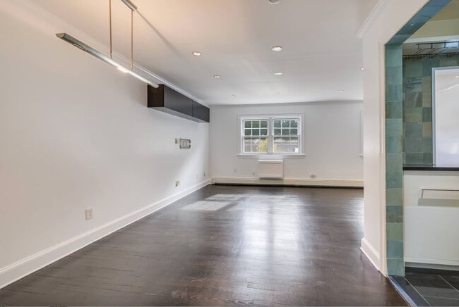 Building Photo - 26 Layton Ave